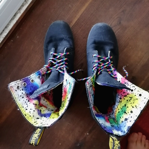 Dr. Martens Shoes - Dr Martens Canvas rainbow Shoreditch Boot